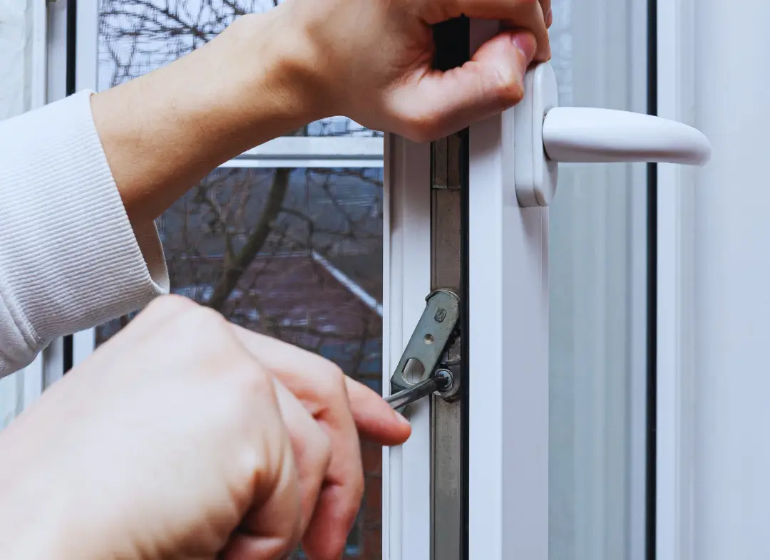 Réparation serrure de fenêtre Sarrians